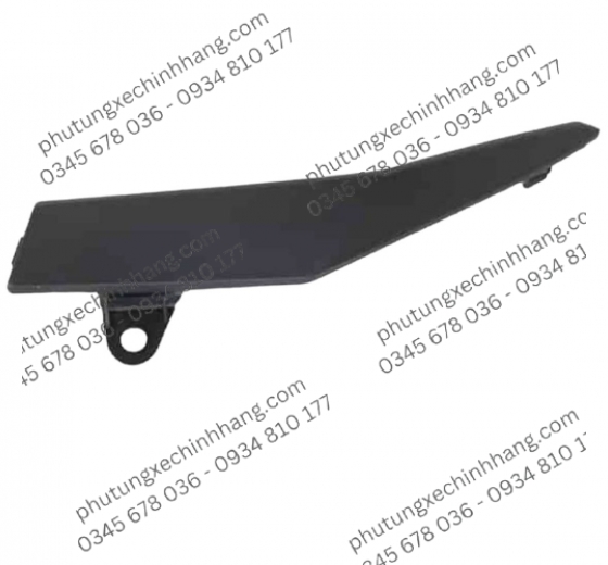 nhua-nham-yem-vario-125-doi-2023-ben-trai